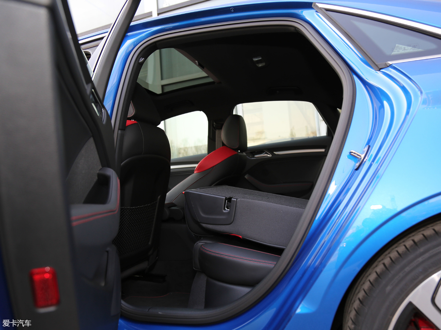 2019?yun)WS3 2.0TFSI Limousine