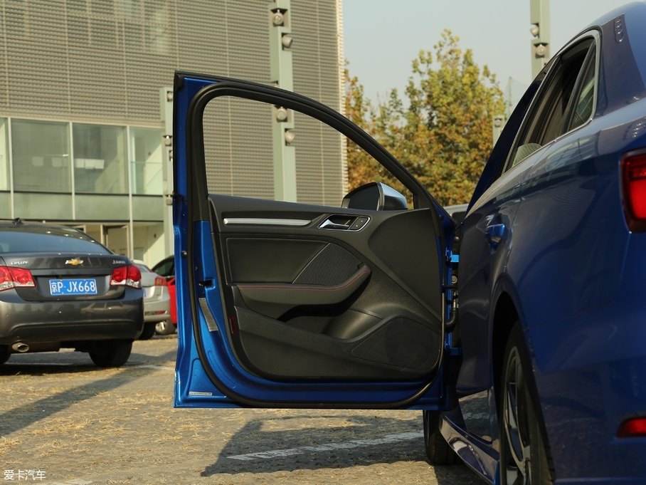 2019?yun)WS3 2.0TFSI Limousine