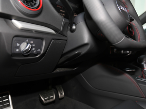 20192.0TFSI Limousine п؅^(q)