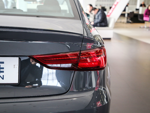 20192.0TFSI Limousine (x)(ji)^