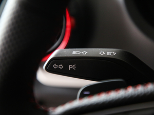 20192.0TFSI Limousine п؅^(q)