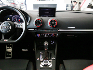 20192.0TFSI Limousine п؅^(q)