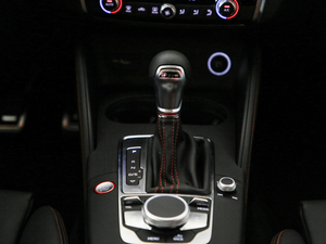 20192.0TFSI Limousine п؅^