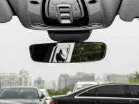 gΊWQ7 e-tron܇ȺҕR