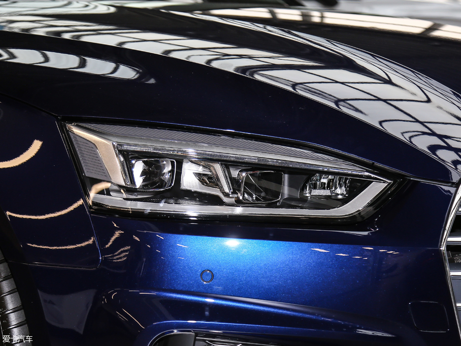 2019WA5 Sportback 40 TFSI r