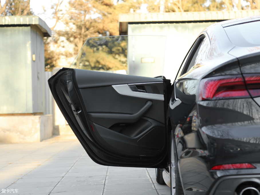 2019WA5 Sportback 45 TFSI \