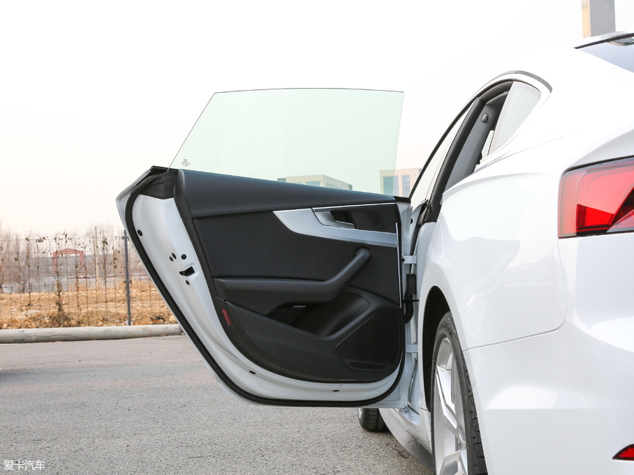 2019?yun)WA5 Sportback 45 TFSI quattro \(yn)(dng)