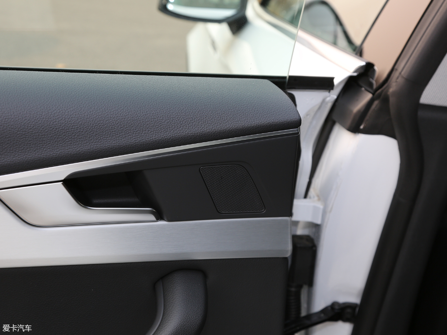 2019��W��A5 Sportback 45 TFSI quattro �\����