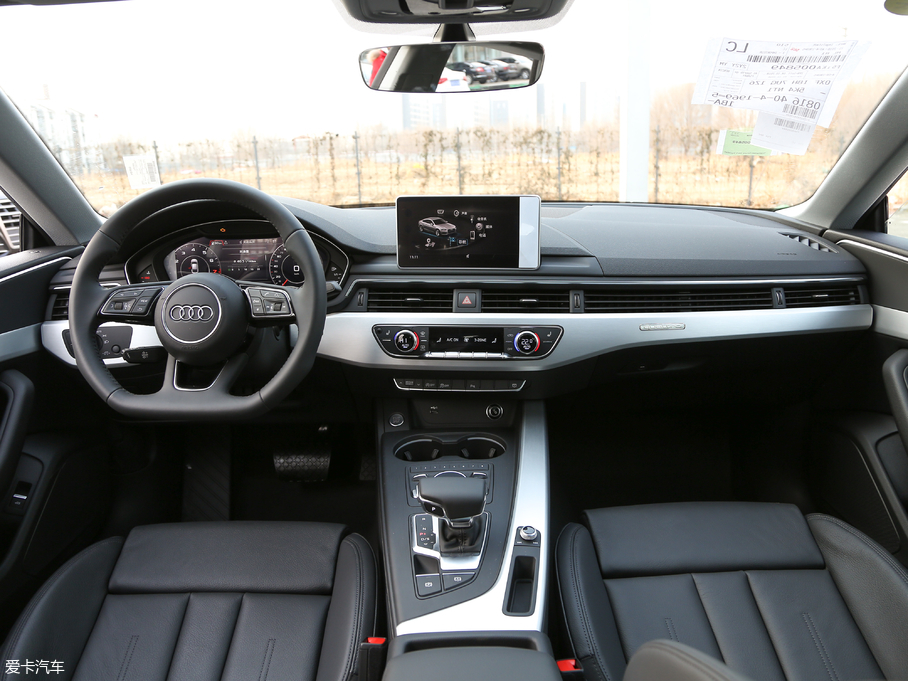 2019��W��A5 Sportback 45 TFSI quattro �\����