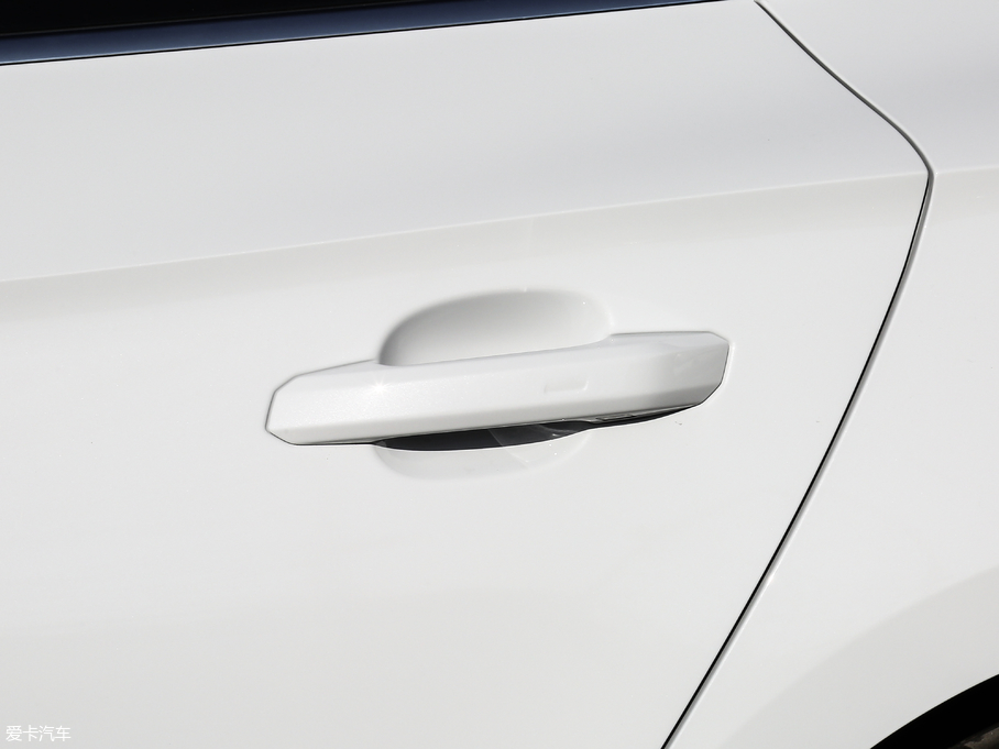 2019?yun)WA5 Sportback 45 TFSI r(sh)