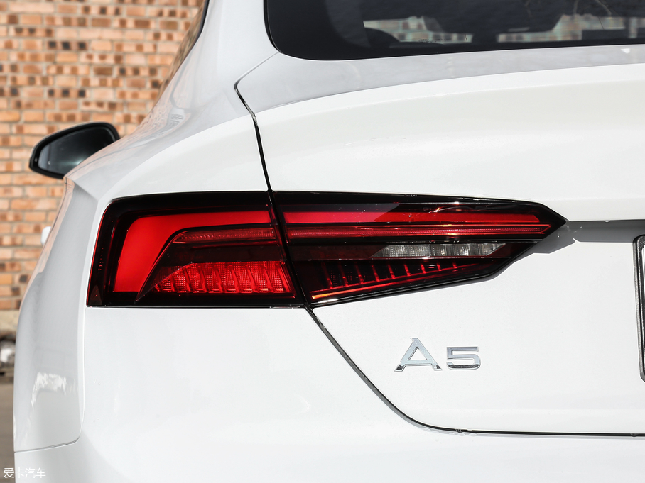 2019WA5 Sportback 45 TFSI r