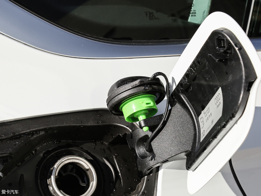 2019?yun)WA5 Sportback 45 TFSI r(sh)