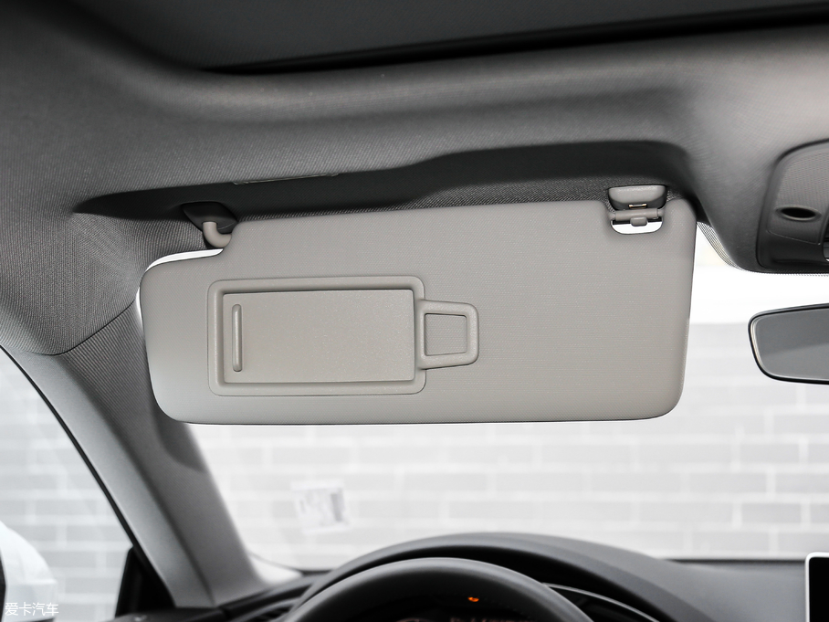 2019?yun)WA5 Sportback 45 TFSI r(sh)