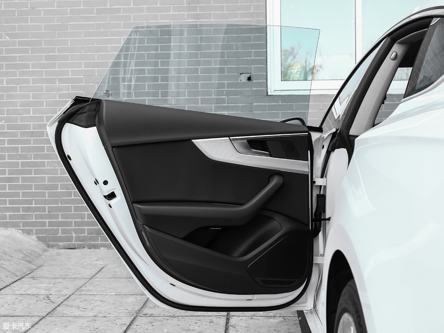 2019WA5 Sportback 45 TFSI r