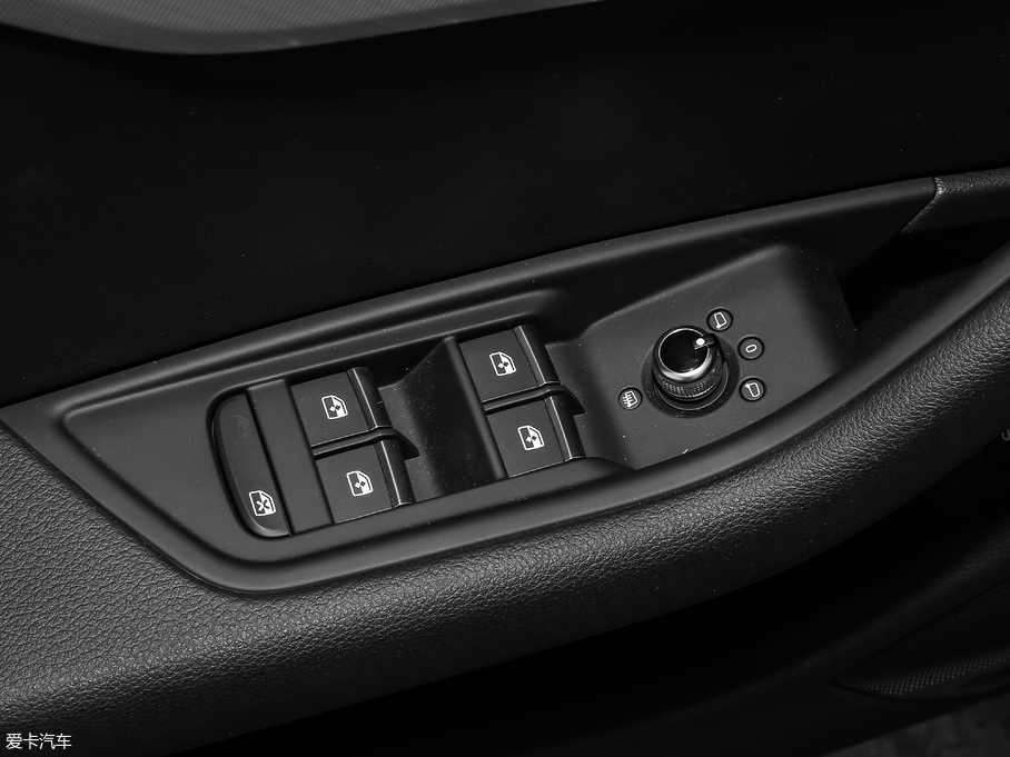 2019WA5 Sportback 45 TFSI r