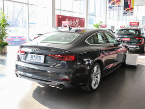 2019Sportback 45 TFSI quattro \ w^