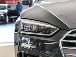 2019Sportback 45 TFSI quattro \ ^