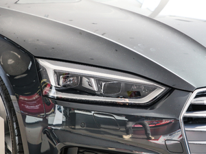 2019Sportback 45 TFSI quattro \ ^