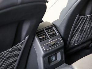 2019Sportback 45 TFSI quattro \ g