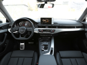 2019款Sportback 45 TFSI 运动型 内饰全景