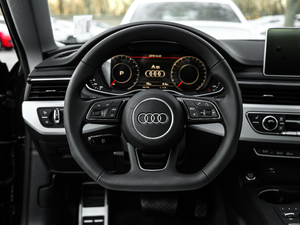 2019款Sportback 45 TFSI 运动型 方向盘