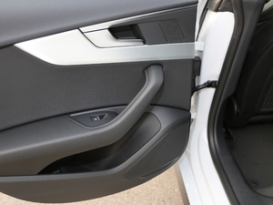 2019Sportback 45 TFSI quattro \ g