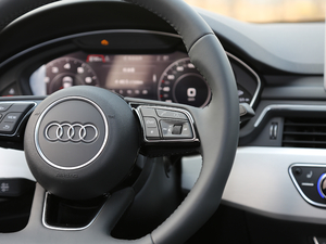 2019Sportback 45 TFSI quattro \ {