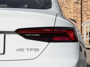 2019款Sportback 45 TFSI 时尚型 尾灯