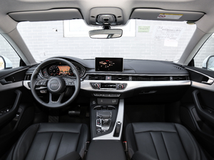 2019款Sportback 45 TFSI 时尚型 内饰全景