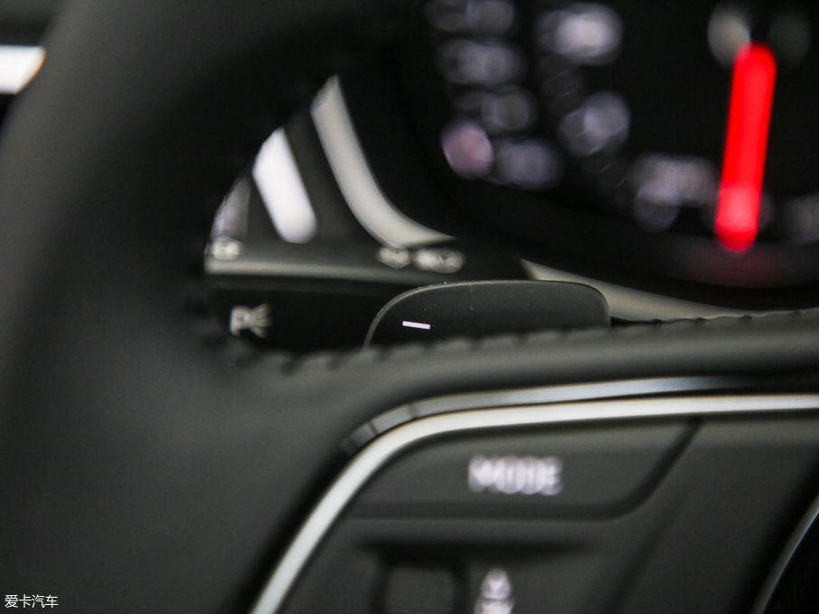 2019WA5 Coupe Coupe 40 TFSI r V