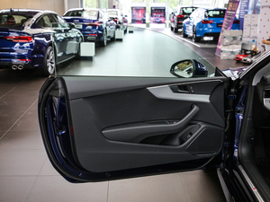 2019Coupe 40 TFSI r V {λ܇T