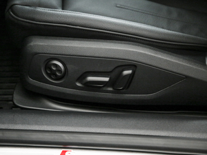 2019Coupe 40 TFSI r V {{