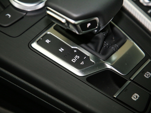 2019Coupe 40 TFSI r V п؅^