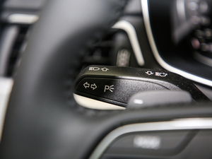 2019Coupe 40 TFSI r V п؅^