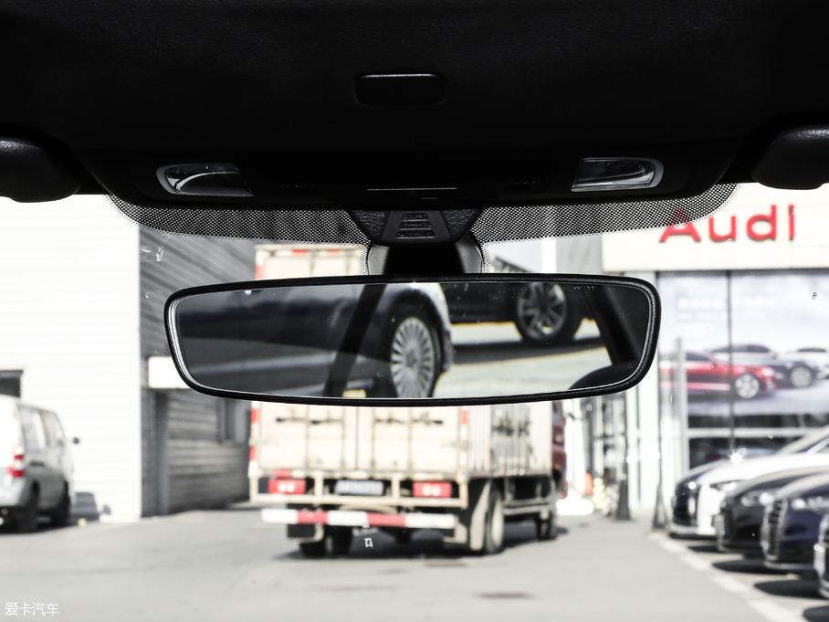 2019��W��A5 Cabriolet Cabriolet 40 TFSI �r���� ��V