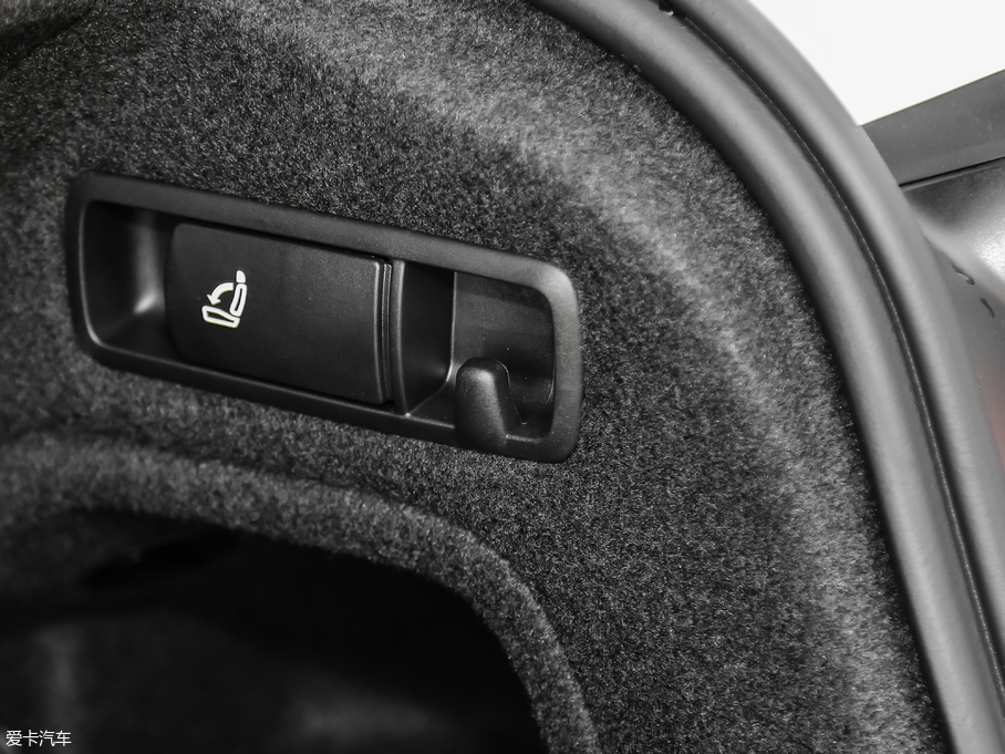 2019��W��A5 Cabriolet Cabriolet 40 TFSI �r���� ��V