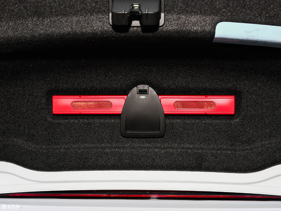 2019��W��A5 Cabriolet Cabriolet 40 TFSI �r���� ��V