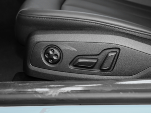 2019��Cabriolet 40 TFSI �r���� ��V ���{������{��