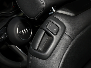 2019��Cabriolet 40 TFSI �r���� ��V ���g����