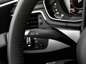 2019��Cabriolet 40 TFSI �r���� ��V �п؅^(q��)