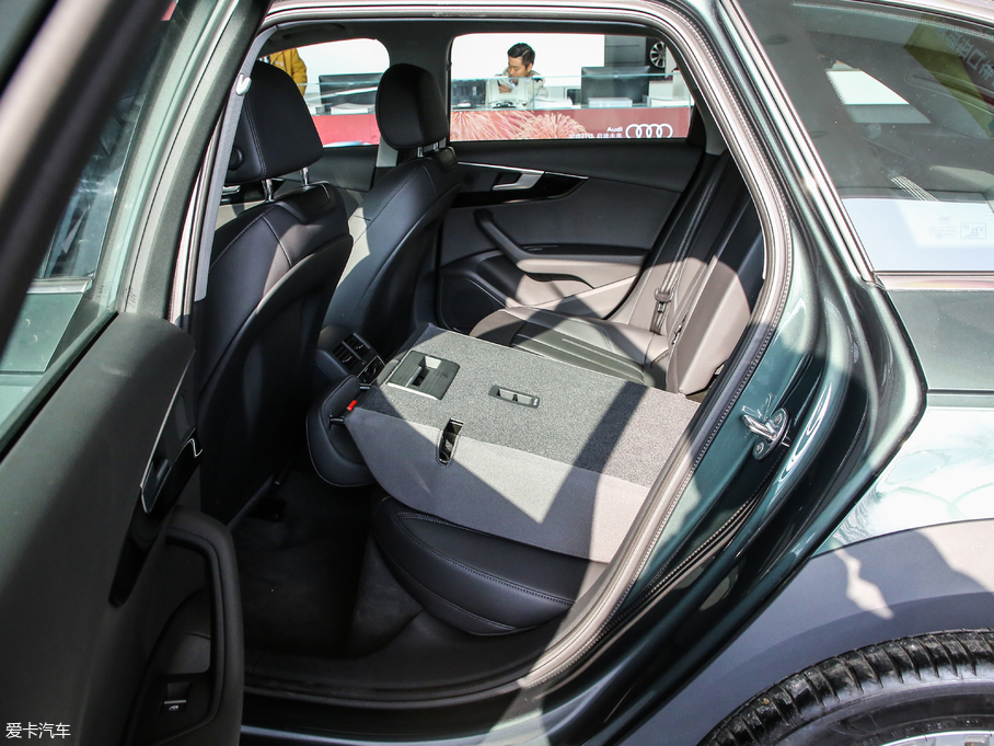 2019��W��A4(�M(j��n)��) 45 TFSI allroad quattro �r����