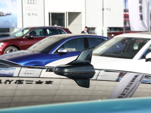 201945 TFSI allroad quattro \ ^