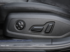 201945 TFSI allroad quattro \ {{