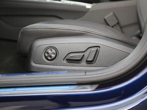 201945 TFSI allroad quattro r {{