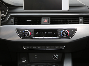 201945 TFSI allroad quattro r {{