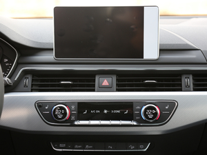 201945 TFSI allroad quattro r {L