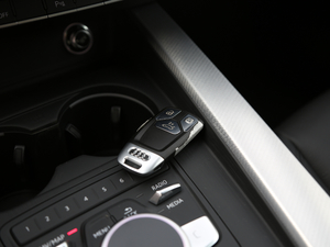 2019款45 TFSI allroad quattro 时尚型 车钥匙