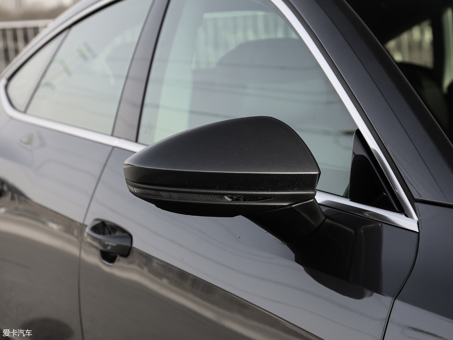 2019WA7 55 TFSI quattro Ӹ