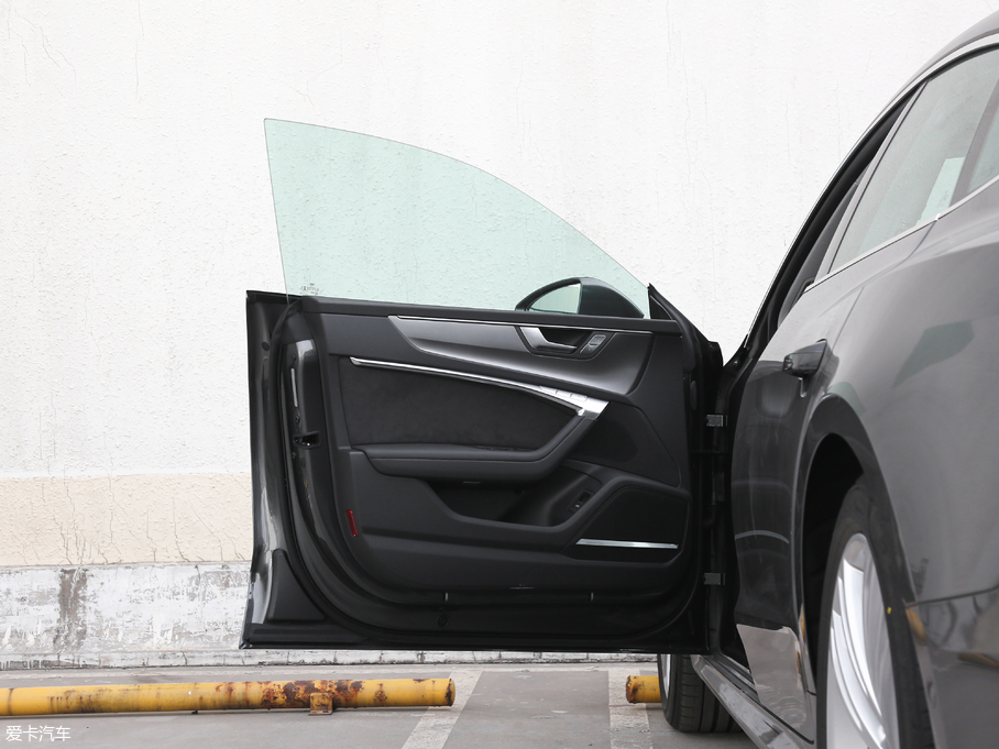 2019?yun)WA7 55 TFSI quattro (dng)