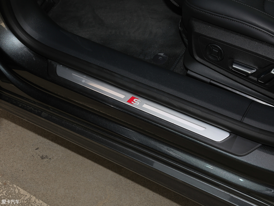 2019?yun)WA7 55 TFSI quattro (dng)